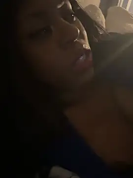 Snapshot of CamGirlLeanna chatting on 01-25-25, 06:45 CamGirlLeanna online show from 01-25-25, 06:45