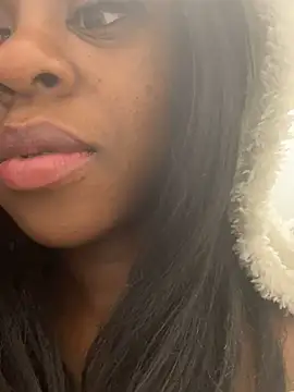 Snapshot of CamGirlLeanna chatting on 01-25-25, 12:47 CamGirlLeanna online show from 01-25-25, 12:47