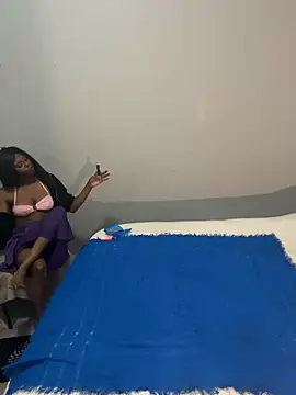 Snapshot of CamGirlLeanna chatting on 01-26-25, 10:02 CamGirlLeanna online show from 01-26-25, 10:02