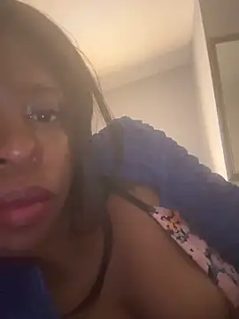 Snapshot of CamGirlLeanna chatting on 01-27-25, 10:49 CamGirlLeanna online show from 01-27-25, 10:49