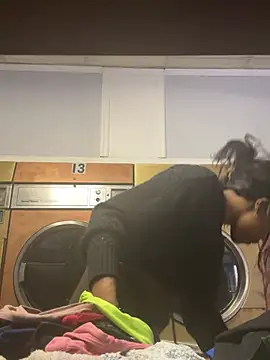 Snapshot of CamGirlLeanna chatting on 03-04-25, 06:50 CamGirlLeanna online show from 03-04-25, 06:50