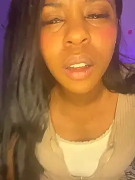 Snapshot of CamGirlLeanna chatting on 03-22-25, 02:27 CamGirlLeanna online show from 03-22-25, 02:27