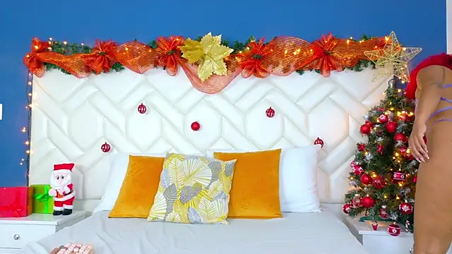 RubyRossel online show from 12-18-25, 01:17