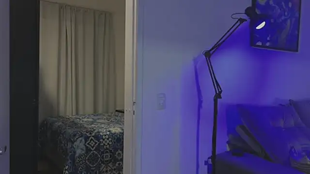 Snapshot of sexxxsutra chatting on 10-23-25, 11:14 sexxxsutra online show from 10-23-25, 11:14