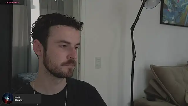 Snapshot of sexxxsutra chatting on 10-25-25, 06:02 sexxxsutra online show from 10-25-25, 06:02