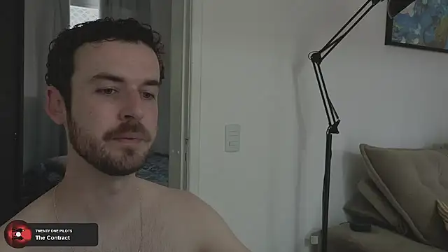 Snapshot of sexxxsutra chatting on 10-27-25, 07:18 sexxxsutra online show from 10-27-25, 07:18