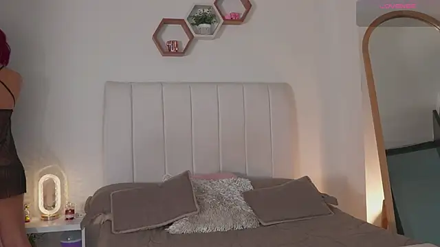 Madison evans1 online show from 05-14-26, 06:42