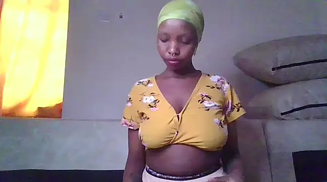 Snapshot of sexxygoldy chatting on 03-22-25, 10:49 sexxygoldy online show from 03-22-25, 10:49