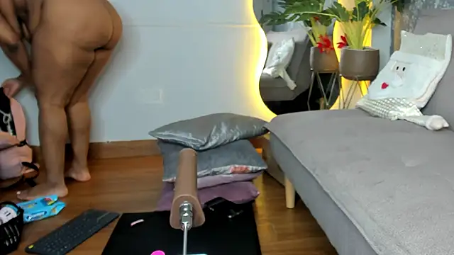 Yiseth 02 online show from 12-19-25, 11:28