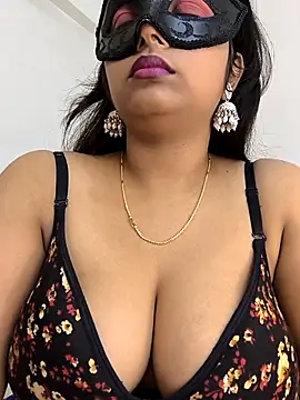 Snapshot of Lovley_Eesha chatting on 04-14-26, 05:30 Lovley Eesha online show from 04-14-26, 05:30