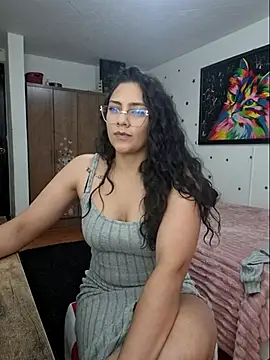 Snapshot of Thaliacooper_ chatting on 06-25-26, 09:08 Thaliacooper online show from 06-25-26, 09:08