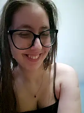 Snapshot of Sarah459 chatting on 05-10-26, 08:36 Sarah459 online show from 05-10-26, 08:36