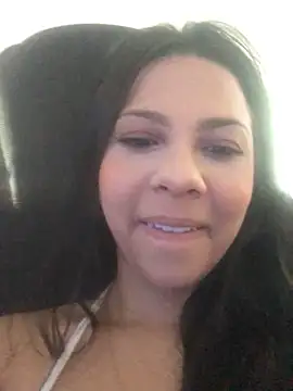 Snapshot of bellinii07 chatting on 11-27-25, 12:24 bellinii07 online show from 11-27-25, 12:24