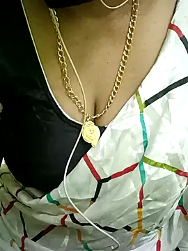 Aishu-tamil09 online show from 12-20-24, 01:33