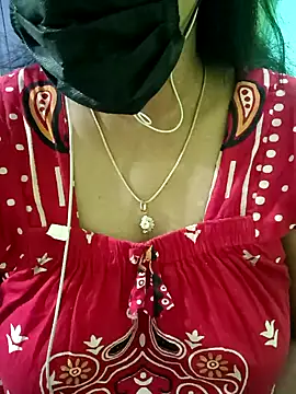 Aishu-tamil09 online show from 02-12-25, 07:56