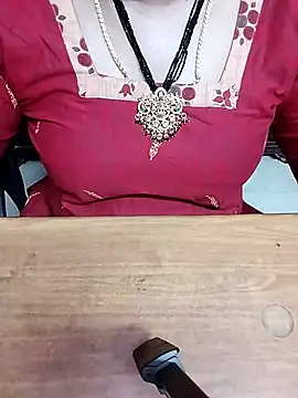 Aishu-tamil09 online show from 01-12-26, 02:44