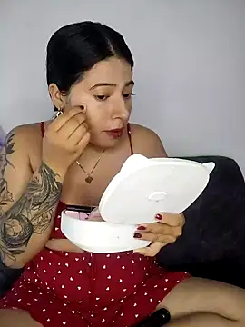 Snapshot of caro_sweett chatting on 12-05-24, 12:22 caro sweett online show from 12-05-24, 12:22