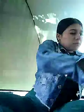 Snapshot of caro_sweett chatting on 12-16-24, 01:00 caro sweett online show from 12-16-24, 01:00