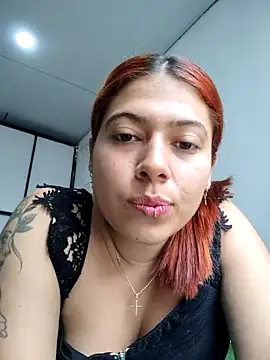 Snapshot of caro_sweett chatting on 03-04-25, 02:21 caro sweett online show from 03-04-25, 02:21