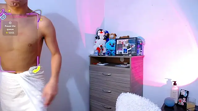 OwenBluee online show from 11-15-25, 05:49