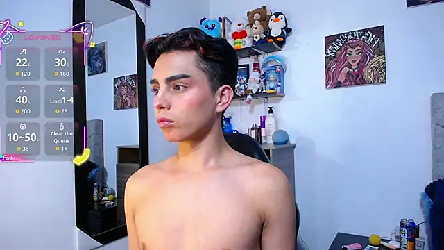 OwenBluee online show from 02-11-26, 04:17