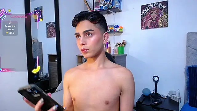 OwenBluee online show from 04-04-26, 11:40