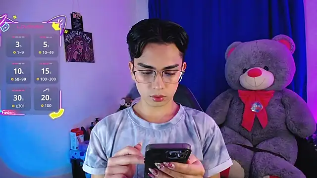 Snapshot of OwenBluee chatting on 07-24-26, 07:06 OwenBluee online show from 07-24-26, 07:06