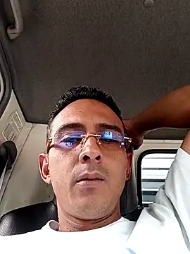 paisa233 online show from 10-27-25, 04:22