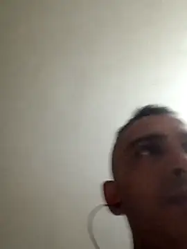 Snapshot of paisa233 chatting on 02-20-26, 03:14 paisa233 online show from 02-20-26, 03:14