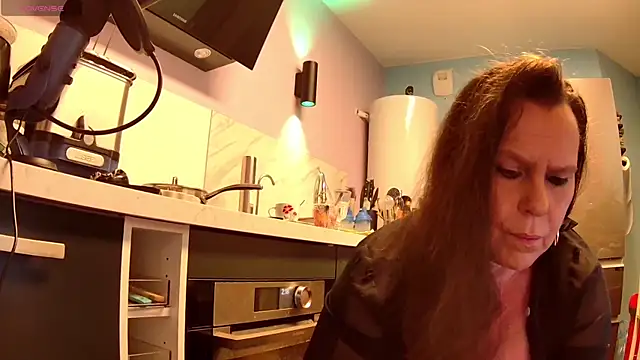 Endrocleia online show from 04-05-26, 12:19