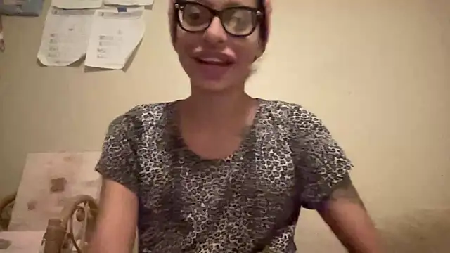 myloveforyouu online show from 04-11-26, 03:44