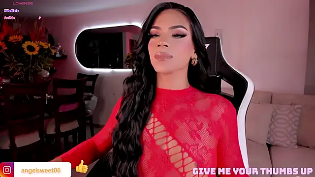 ANGELL06 online show from 04-12-26, 04:06