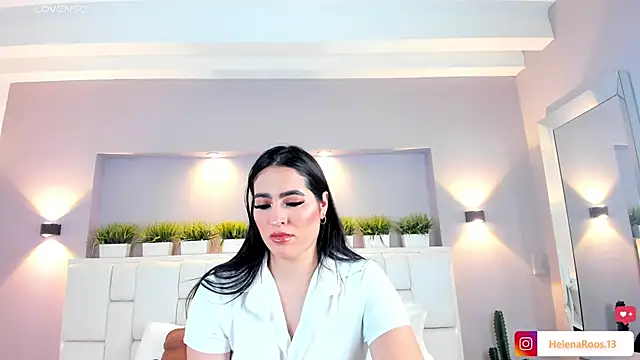 HelenaRoos online show from 12-19-25, 07:32