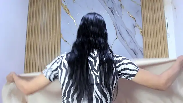 Snapshot of Luluu_08 chatting on 06-15-26, 03:36 Luluu 08 online show from 06-15-26, 03:36