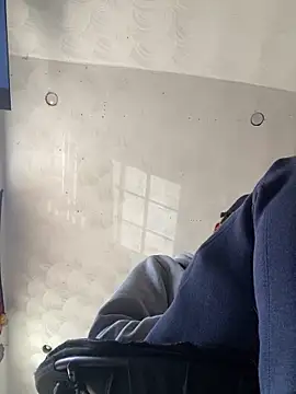 Snapshot of rayyymack chatting on 12-08-24, 03:45 rayyymack online show from 12-08-24, 03:45