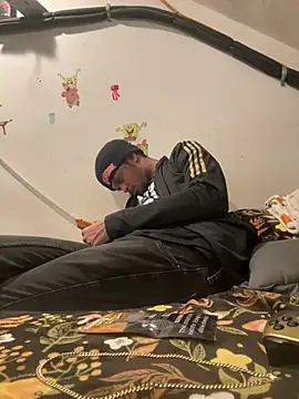 Snapshot of rayyymack chatting on 12-09-24, 11:03 rayyymack online show from 12-09-24, 11:03