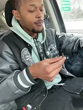 Snapshot of rayyymack chatting on 01-21-25, 05:09 rayyymack online show from 01-21-25, 05:09