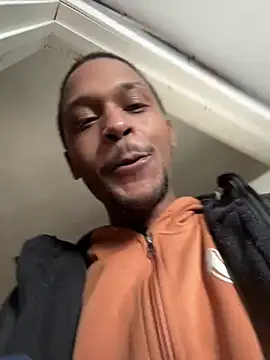 Snapshot of rayyymack chatting on 02-07-25, 08:42 rayyymack online show from 02-07-25, 08:42