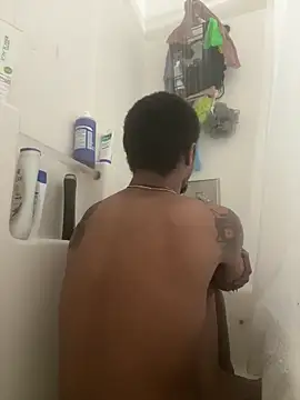 Snapshot of rayyymack chatting on 03-10-25, 09:40 rayyymack online show from 03-10-25, 09:40