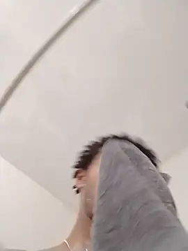 Snapshot of rayyymack chatting on 09-18-25, 04:31 rayyymack online show from 09-18-25, 04:31