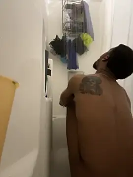 Snapshot of rayyymack chatting on 10-29-25, 08:43 rayyymack online show from 10-29-25, 08:43