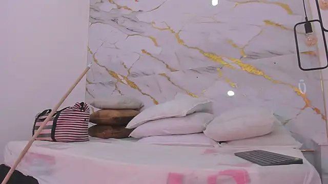 Snapshot of penelope_handaos chatting on 02-03-25, 07:18 penelope handaos online show from 02-03-25, 07:18