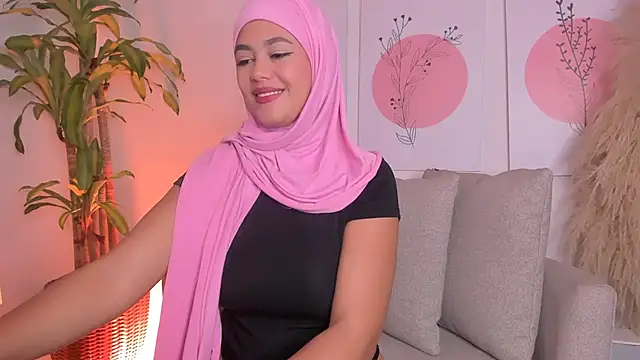 Snapshot of azzahara069 chatting on 02-26-26, 12:20 azzahara069 online show from 02-26-26, 12:20