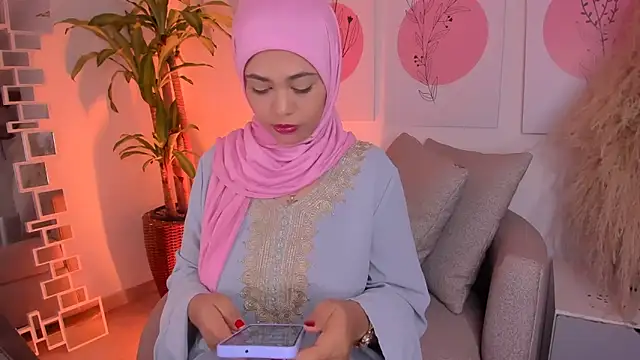 Snapshot of azzahara069 chatting on 03-03-26, 11:43 azzahara069 online show from 03-03-26, 11:43