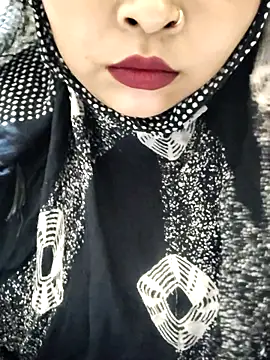 Snapshot of Indian-Nazia chatting on 04-23-26, 05:26 Indian-Nazia online show from 04-23-26, 05:26