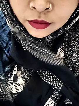 Snapshot of Indian-Nazia chatting on 04-26-26, 06:05 Indian-Nazia online show from 04-26-26, 06:05