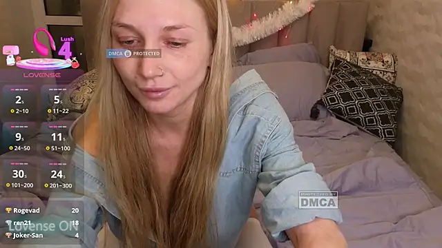 Snapshot of GoodGirl0024 chatting on 12-03-25, 08:40 GoodGirl0024 online show from 12-03-25, 08:40