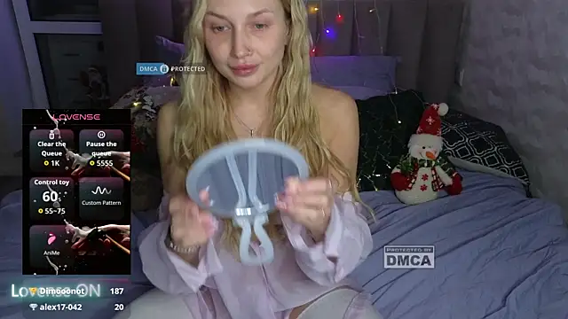 Snapshot of GoodGirl0024 chatting on 01-05-26, 08:34 GoodGirl0024 online show from 01-05-26, 08:34