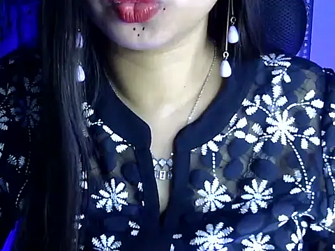 akshara thakur9 online show from 03-06-25, 07:32