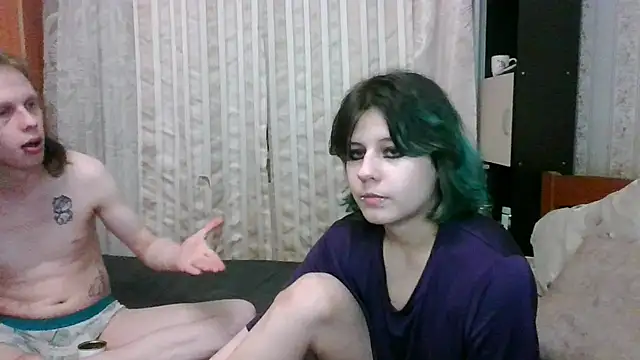 Snapshot of Crystal_Love_Porn chatting on 03-20-25, 12:40 Crystal Love Porn online show from 03-20-25, 12:40